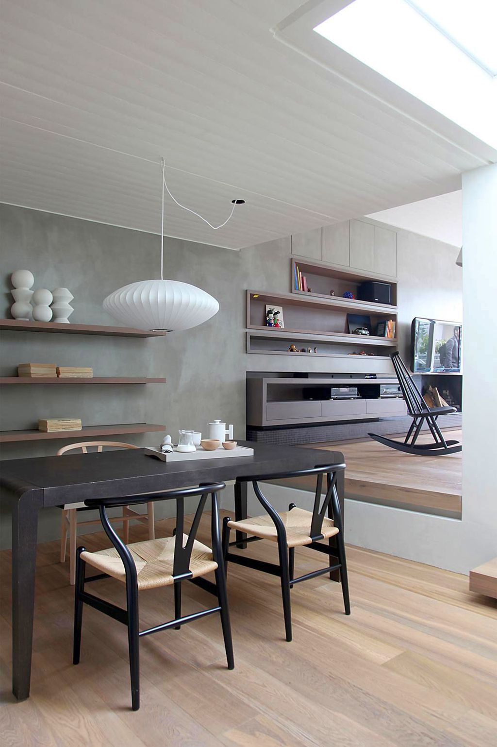 Kitchen Table Small Spaces
 20 Minimalist Modern Kitchen Tables for Small Spaces