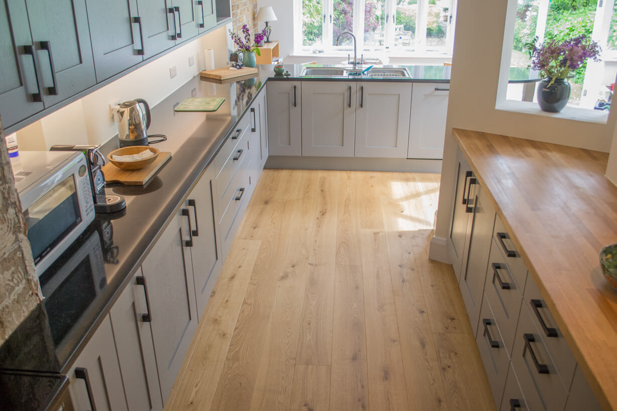 Kitchen Wood Floor
 3 Oak Kitchen Wood Flooring