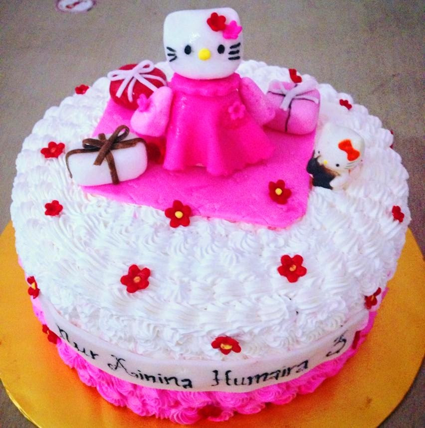 Kitty Birthday Cake
 ninie cakes house Hello Kitty Theme Birthday Cake