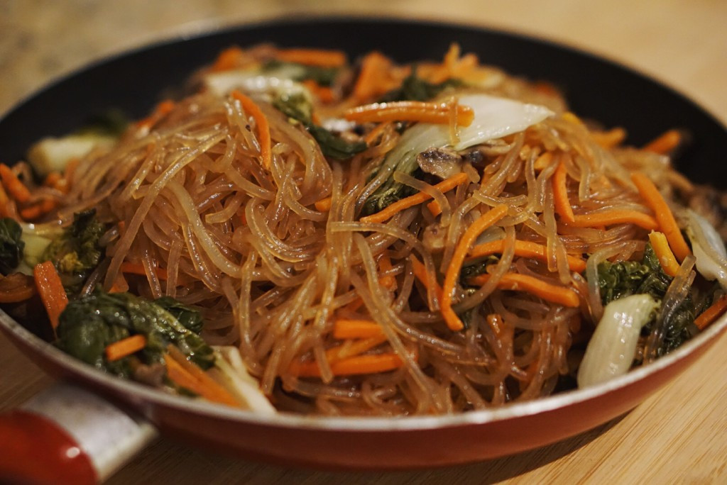 Korean Sweet Potato Noodles
 Japchae Sweet Potato Noodles w veggies I Hart