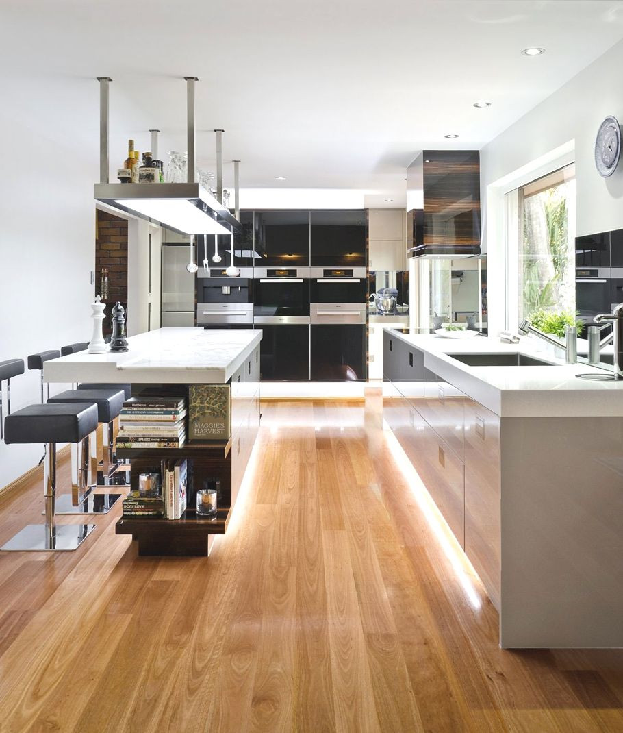 Laminate Floor For Kitchens
 20 Gorgeous Examples Wood Laminate Flooring For Your