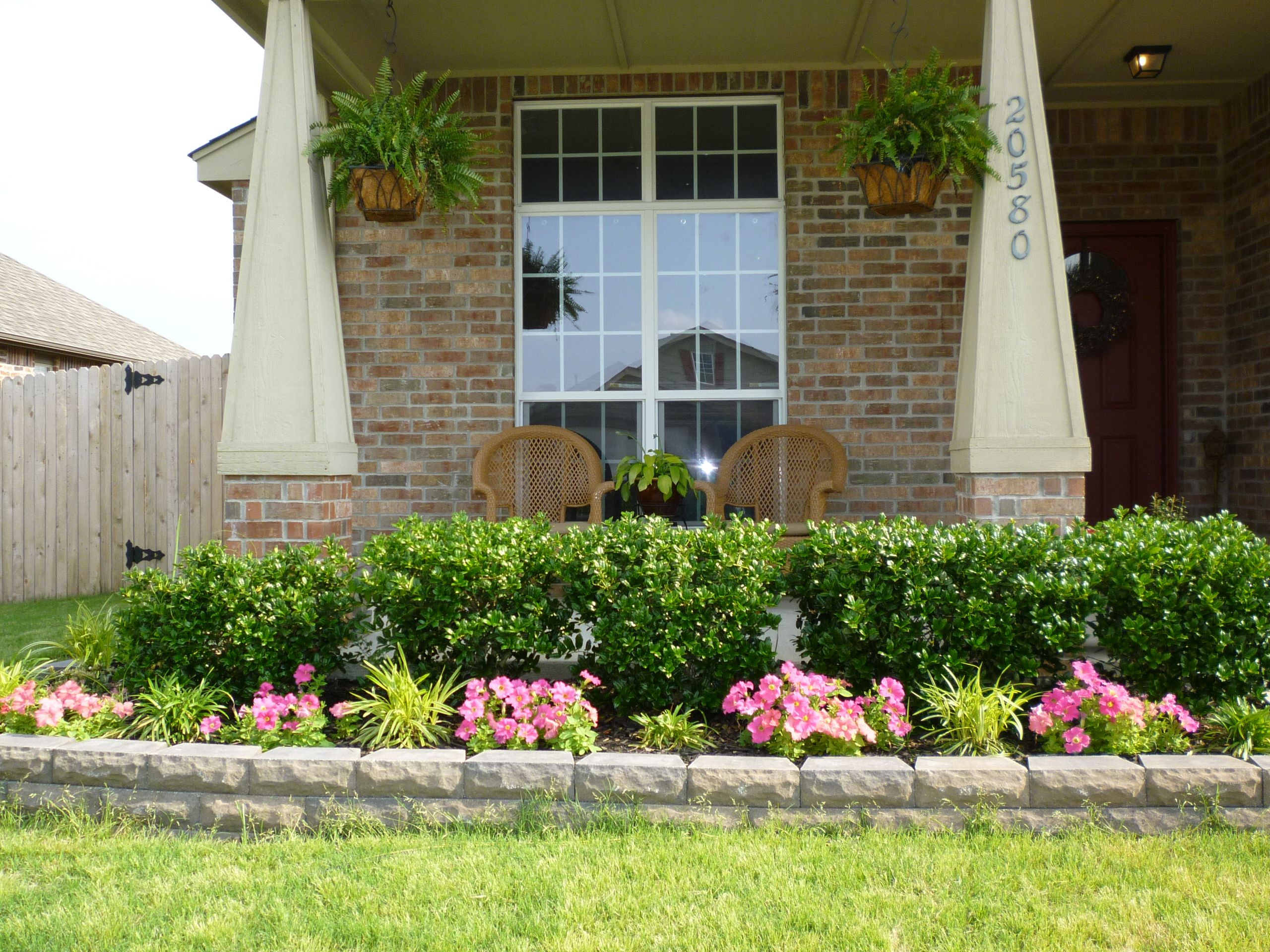 Landscape Around Front Porch
 front porch Landscaping