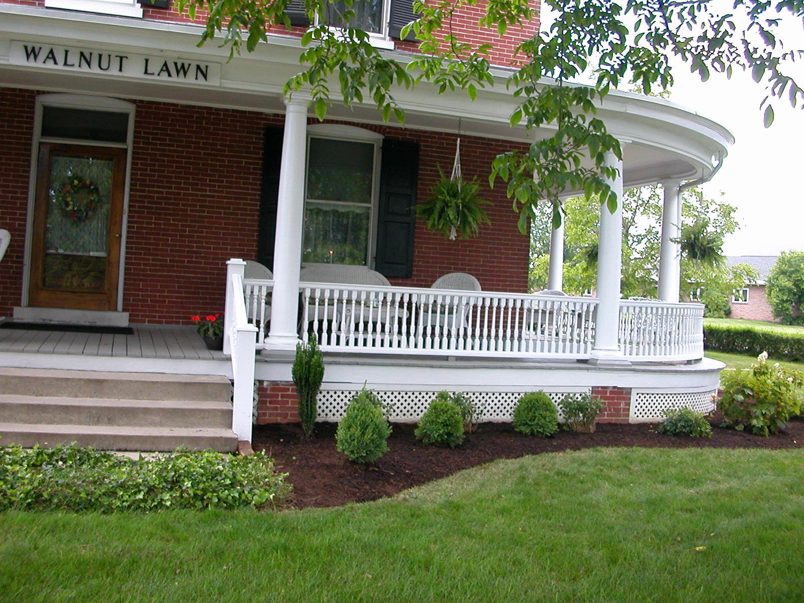 Landscape Around Front Porch
 Small Front Yard With Porch Landscaping Ideas Wrap Around