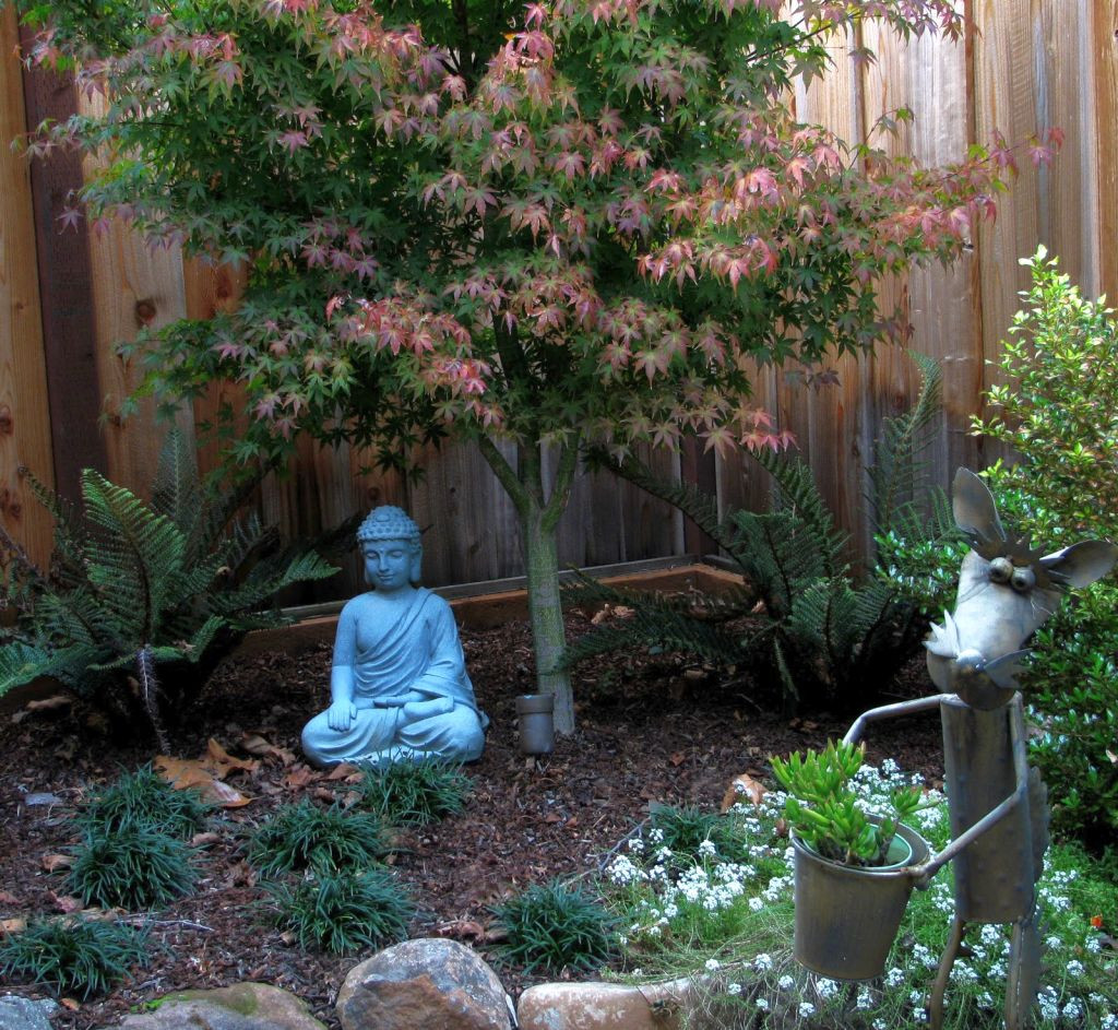 Landscape Design For Small Spaces
 20 Lovely Japanese Garden Designs for Small Spaces