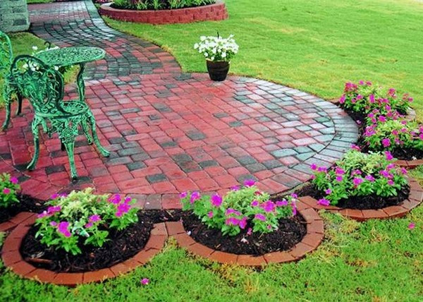 Landscape Edging Bricks
 37 Creative Lawn and Garden Edging Ideas with