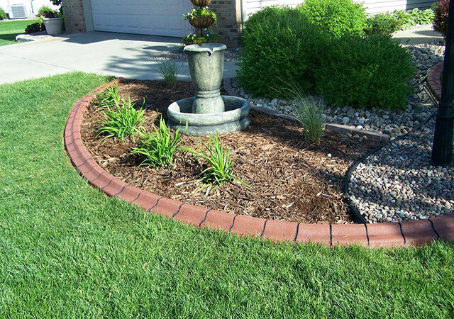 Landscape Edging Bricks
 Top 10 Garden and Landscaping Edging Ideas to Watch in 2018