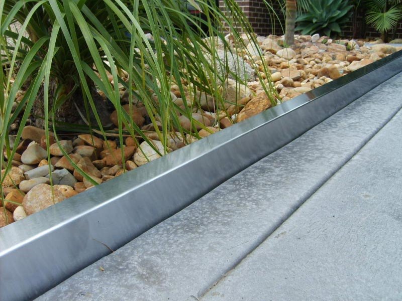 Landscape Edging Metal
 Metal Landscape Edging For Accurate And Elegant Landscape