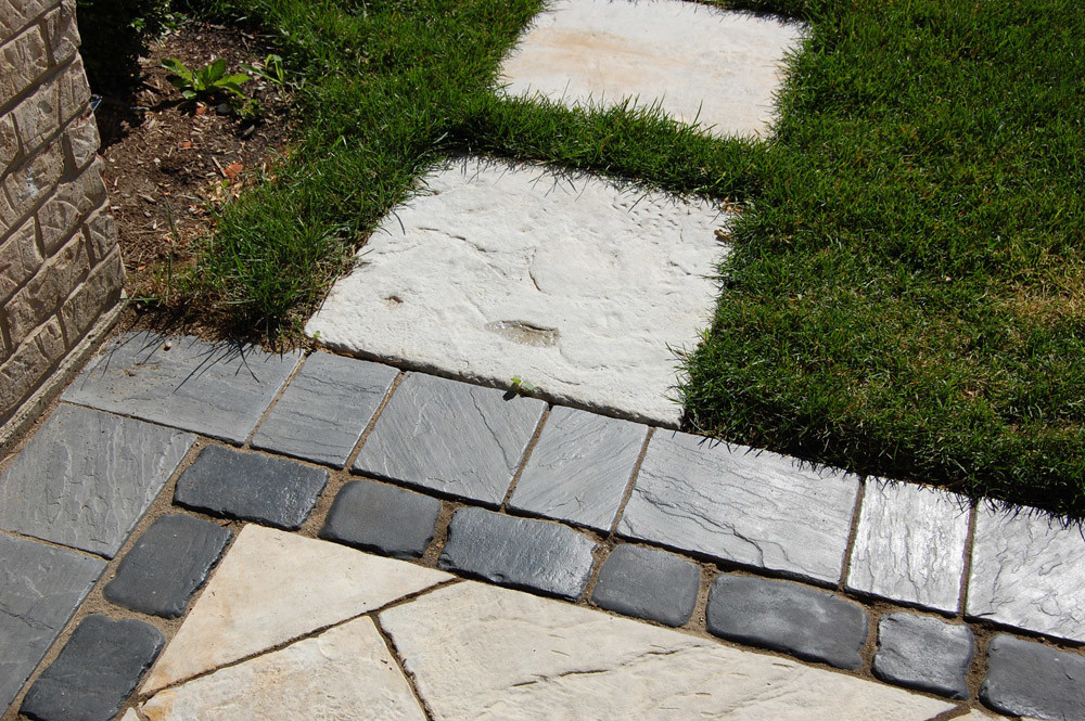 Landscape Edging Pavers
 Elmhurst Patio & Driveway Landscape Edging Lawn Edging