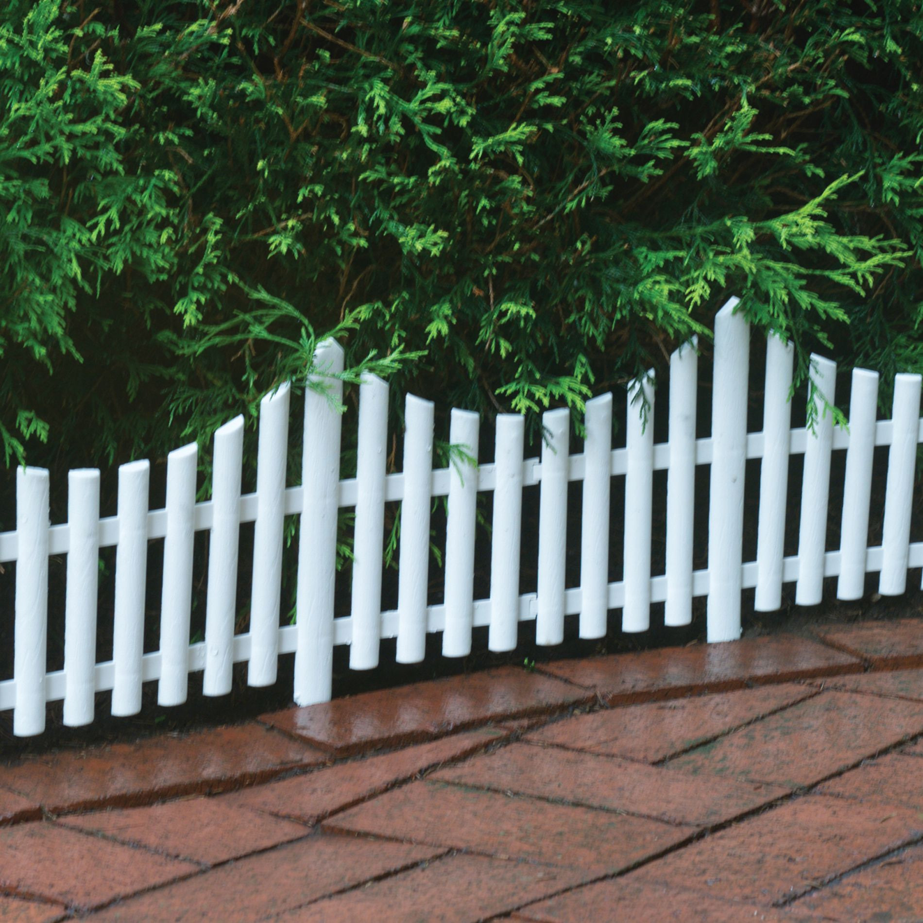 Landscape Fence Edging
 Emsco Dackers Fence Landscape Edging White Lawn