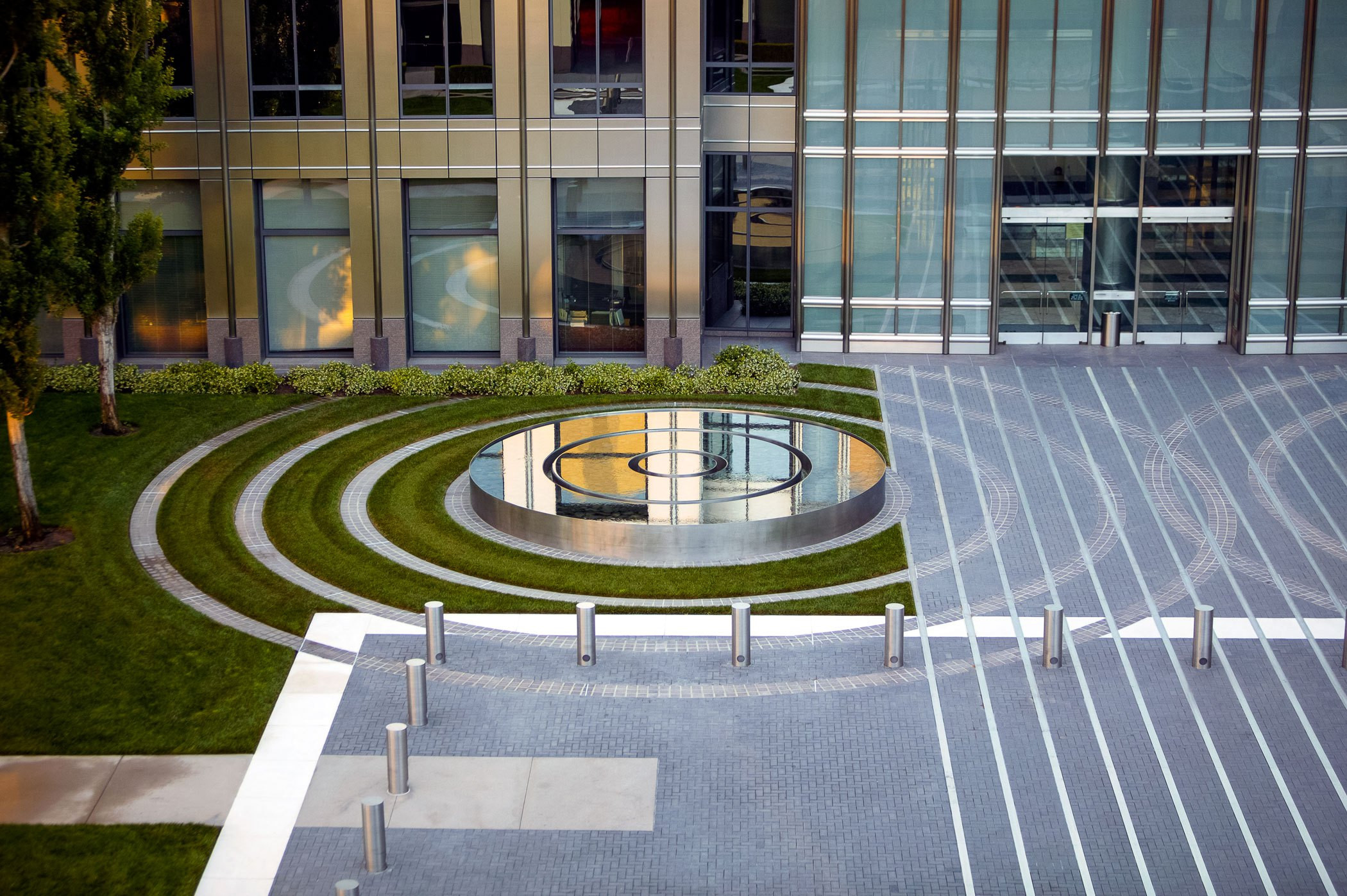 Landscape Fountain Public
 Fountains And Plantings Henry T Segerstrom Fountains