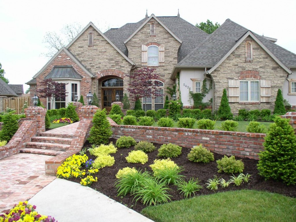 Landscape Front Of House
 Dos and Don’ts of Front Yard Landscape