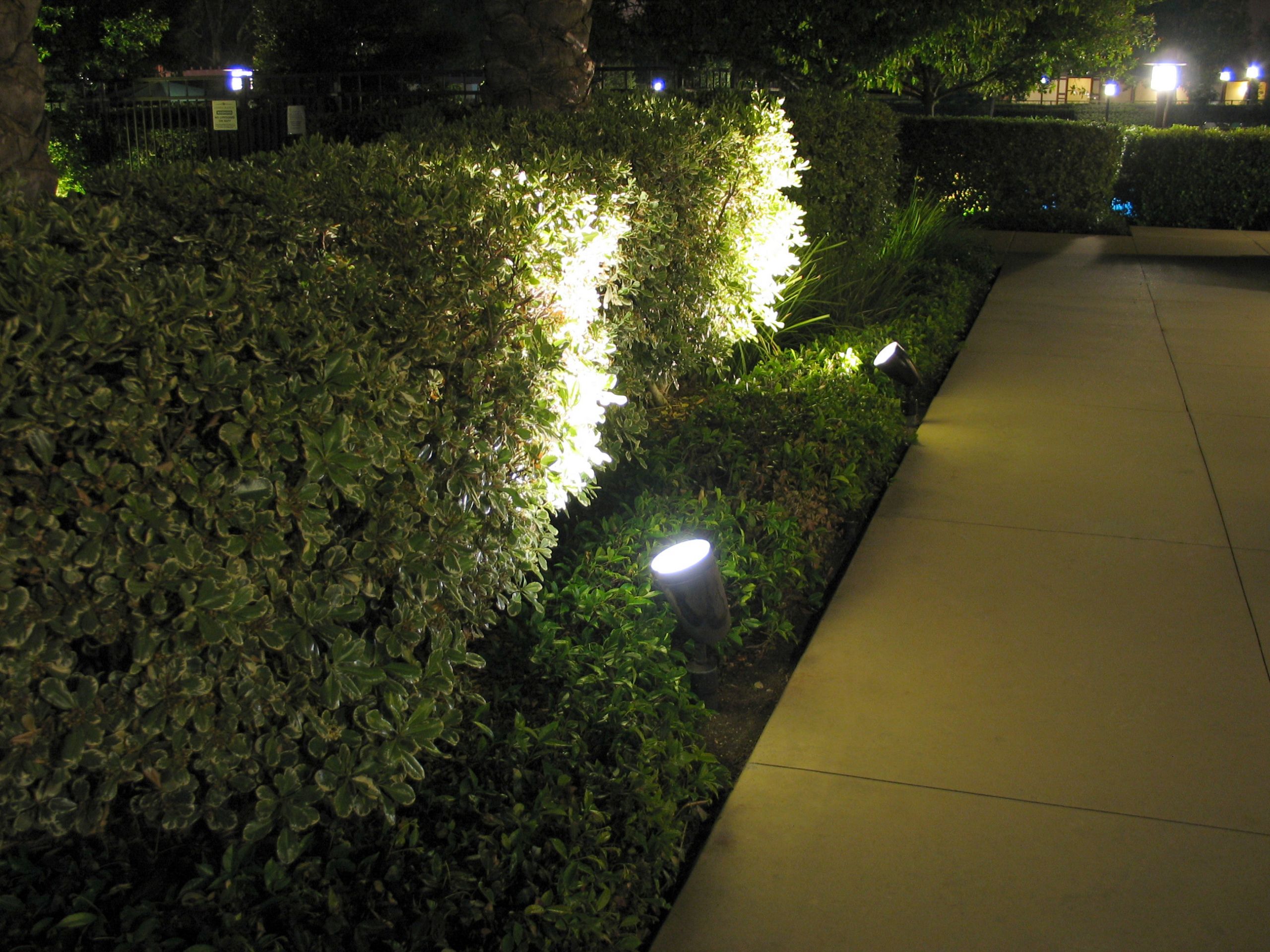 Landscape Led Lighting
 OUTSIDE WALKWAY LED CORNER LIGHT