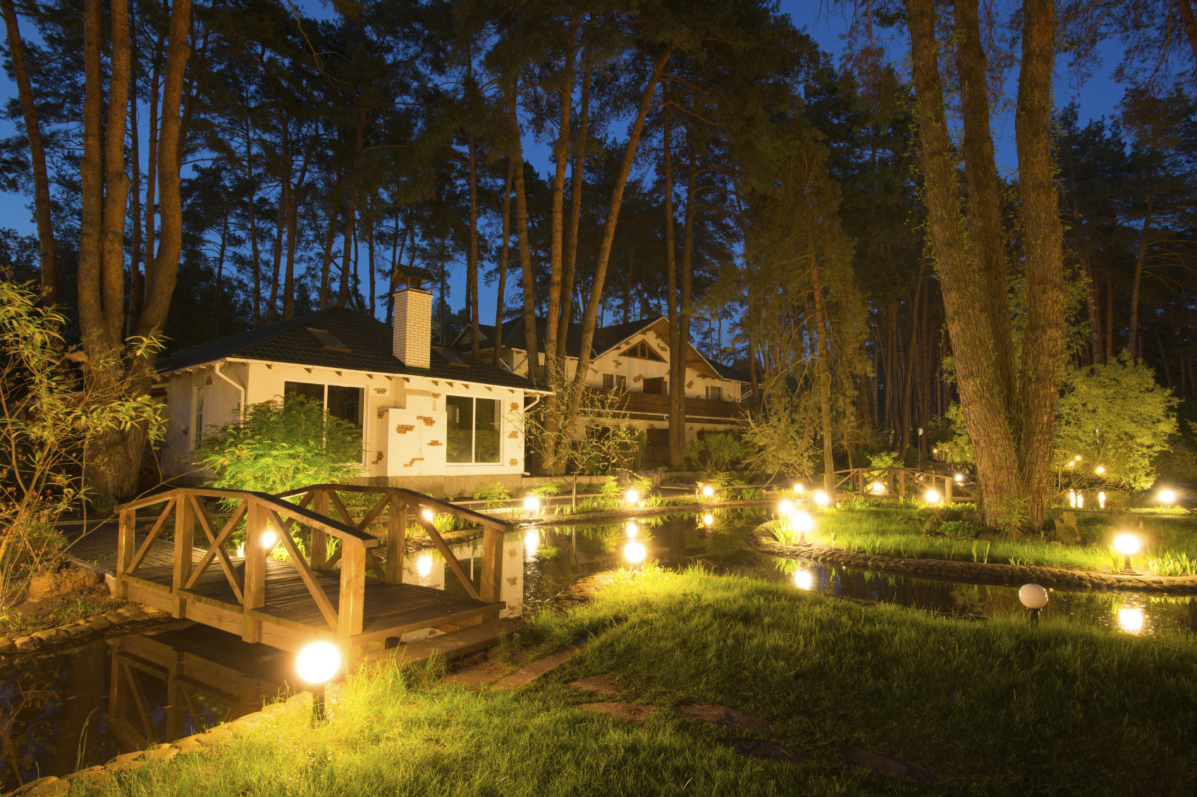 Landscape Lighting Companies
 Helpful Landscape Lighting Tips