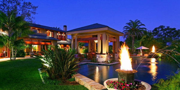 Landscape Lighting Service
 La Jolla Neighborhood Specalists in Landscape Lighting