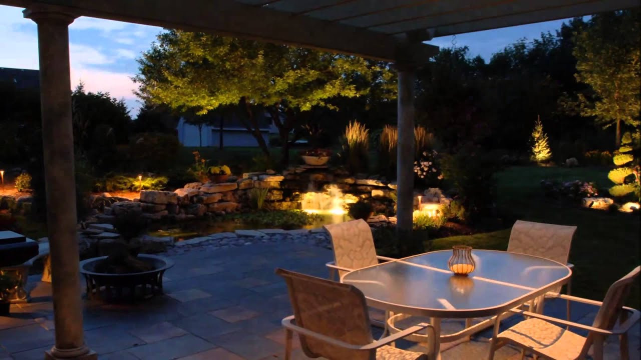 Landscape Lighting World
 World Class Outdoor Lighting Examples