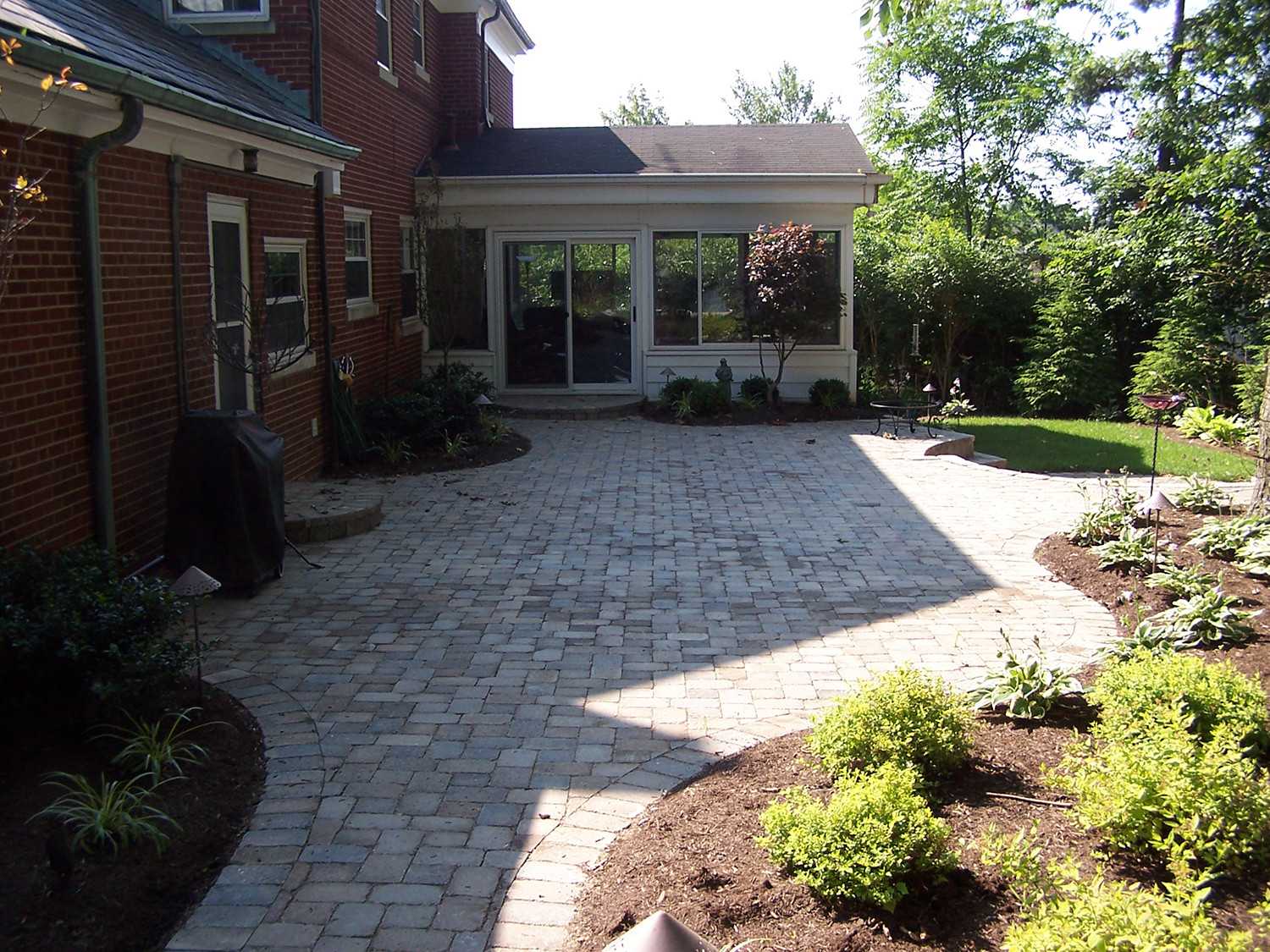 Landscape Patio Design
 Plantings & Flower Beds TinkerTurf