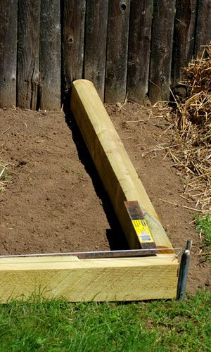 Landscape Timber Edging
 How to Install Landscape Timber Edging