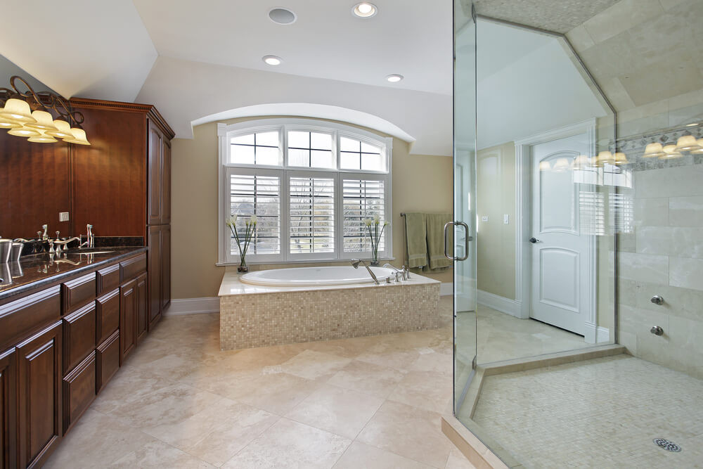 Large Master Bathroom
 40 Luxurious Master Bathrooms Most with Incredible Bathtubs