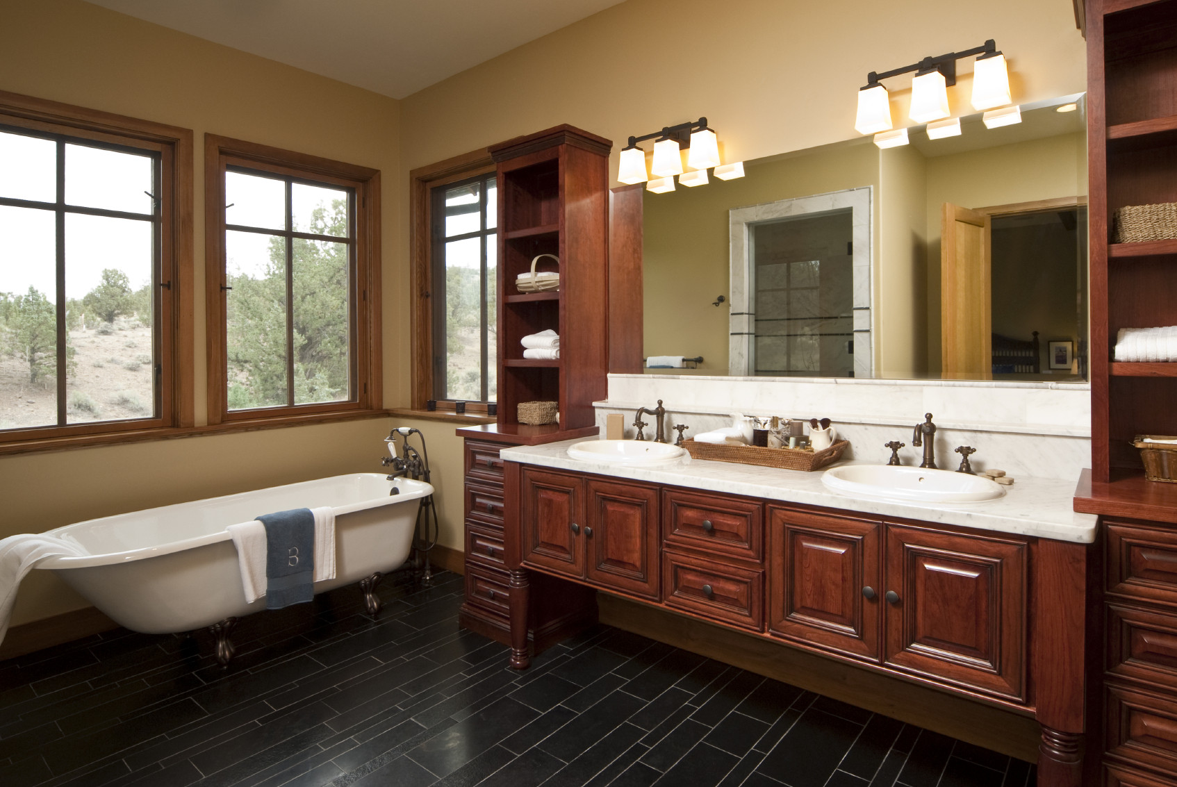 Large Master Bathroom
 Design Ideas