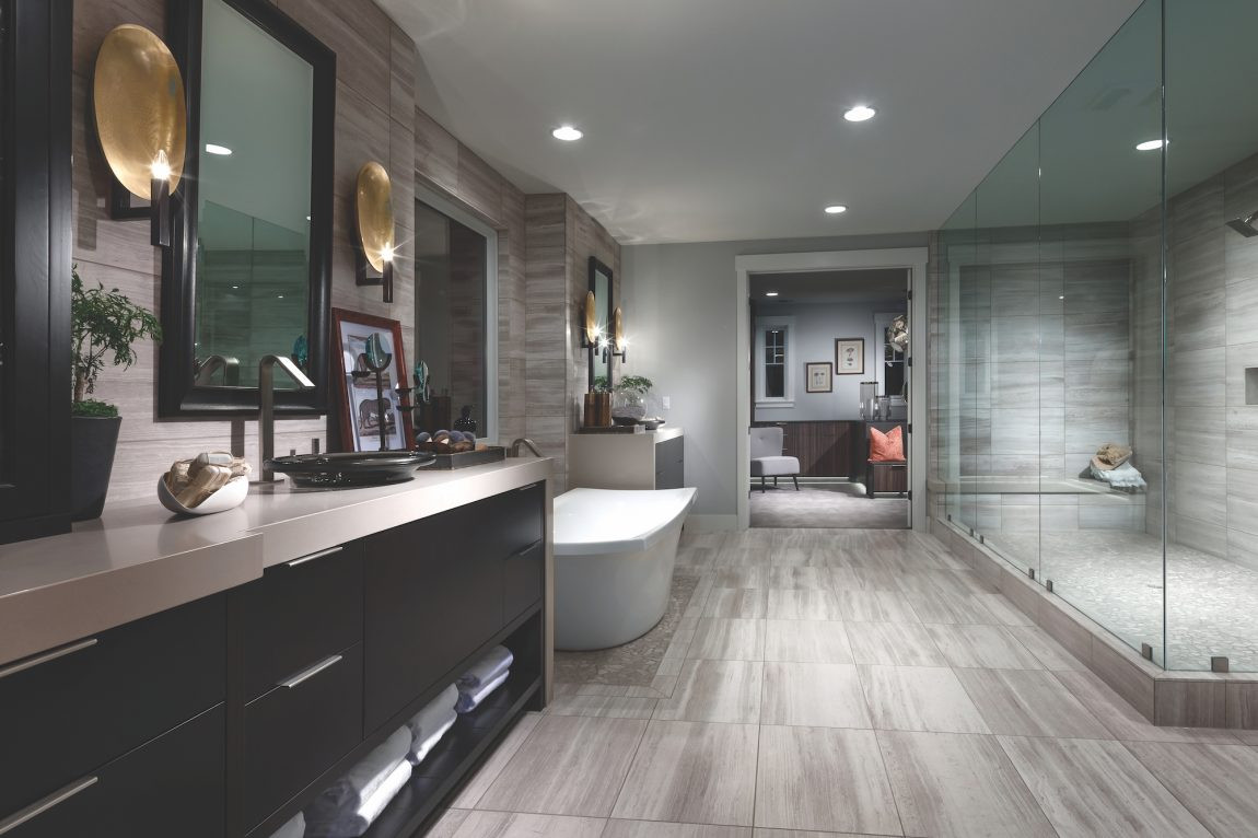 Large Master Bathroom
 25 Luxury Bathroom Ideas & Designs