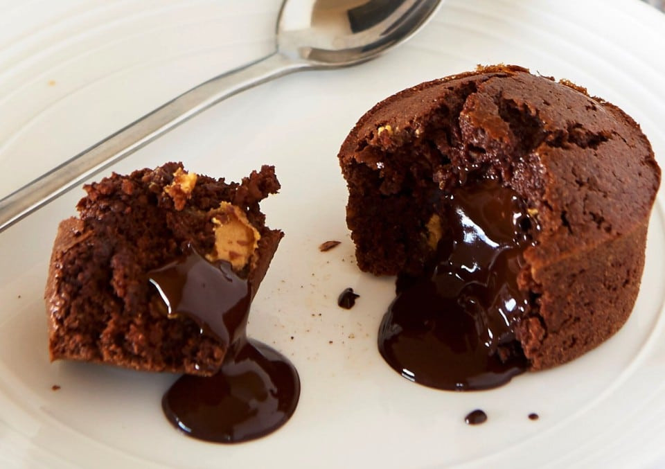 Lava Cake Recipe Microwave
 Make This 2 Minute Chocolate Lava Cake In The Microwave