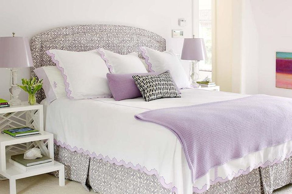 Lavender Bedroom Walls
 Tips and s for Decorating the Bedroom With Lavender