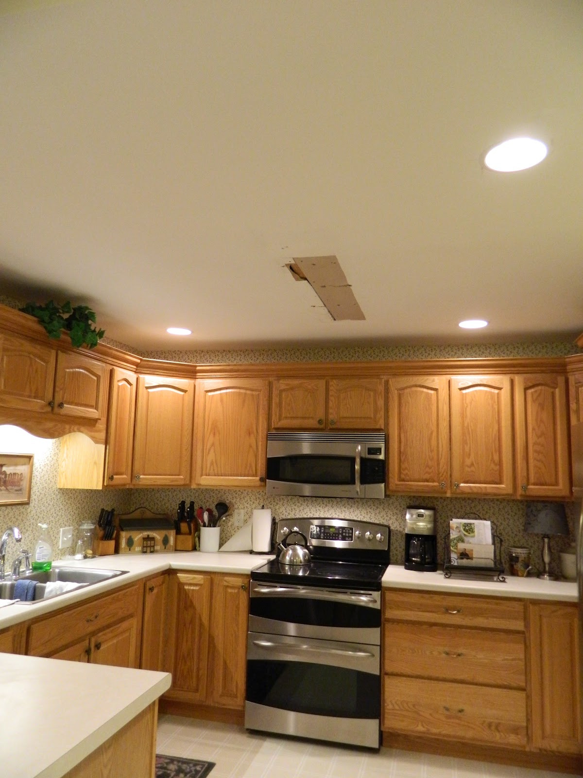 Light Kitchen Cabinet Ideas
 Kitchen Ceiling Lights Ideas to Enlighten Cooking Times