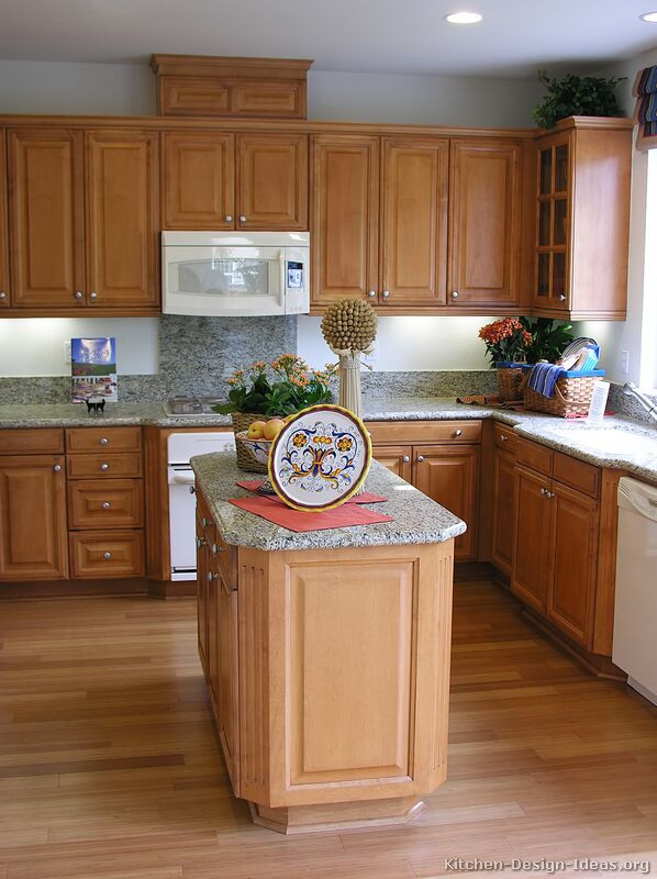 Light Kitchen Cabinet Ideas
 of Kitchens Traditional Light Wood Kitchen