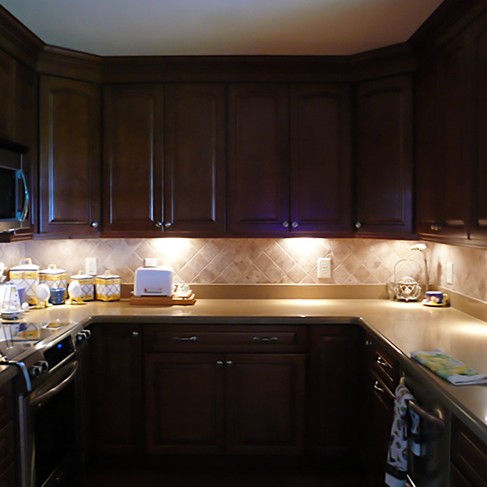 Lighting Underneath Kitchen Cabinets
 3 Deluxe Under Cabinet LED Puck Lights Warm White 3000K