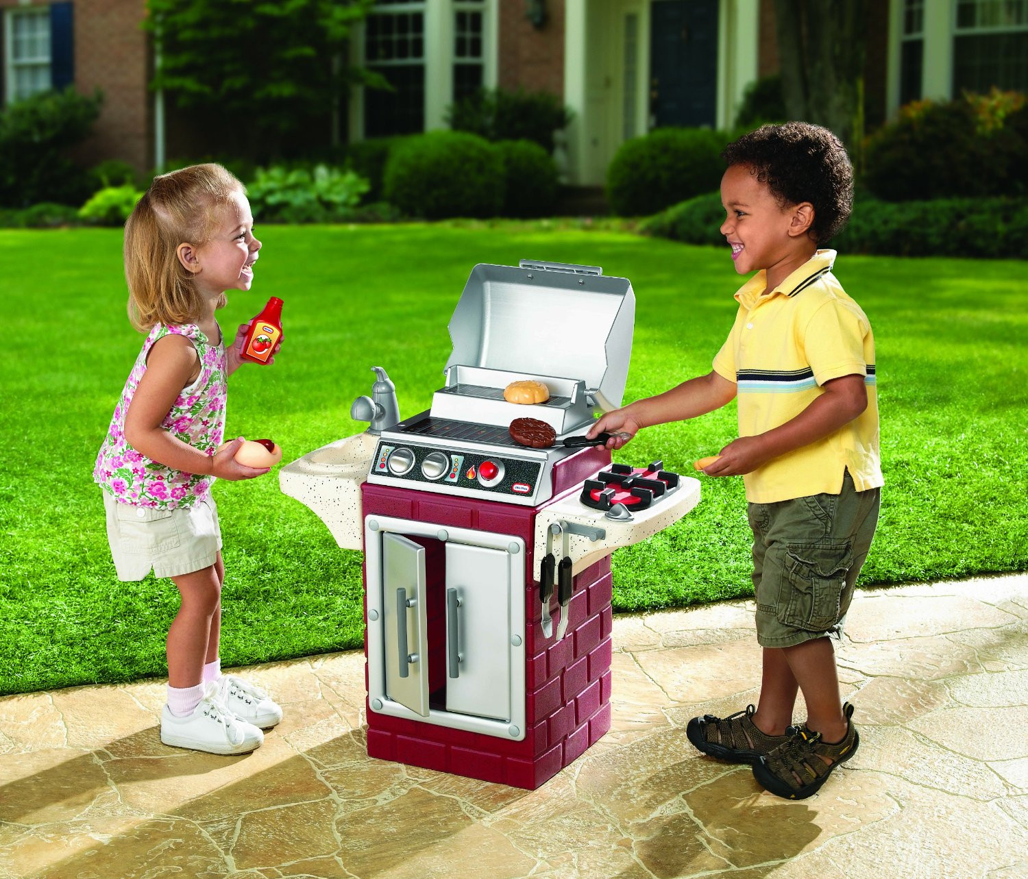 Lil Tikes Backyard Bbq
 Little Tikes Backyard Barbeque Get Out N Grill Just $22