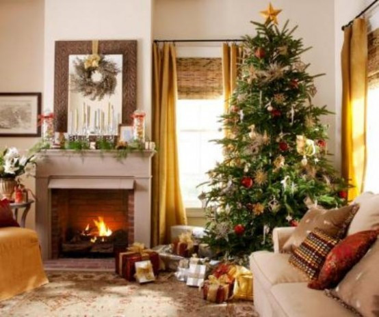 Living Room Decorated For Christmas
 55 Dreamy Christmas Living Room Décor Ideas DigsDigs