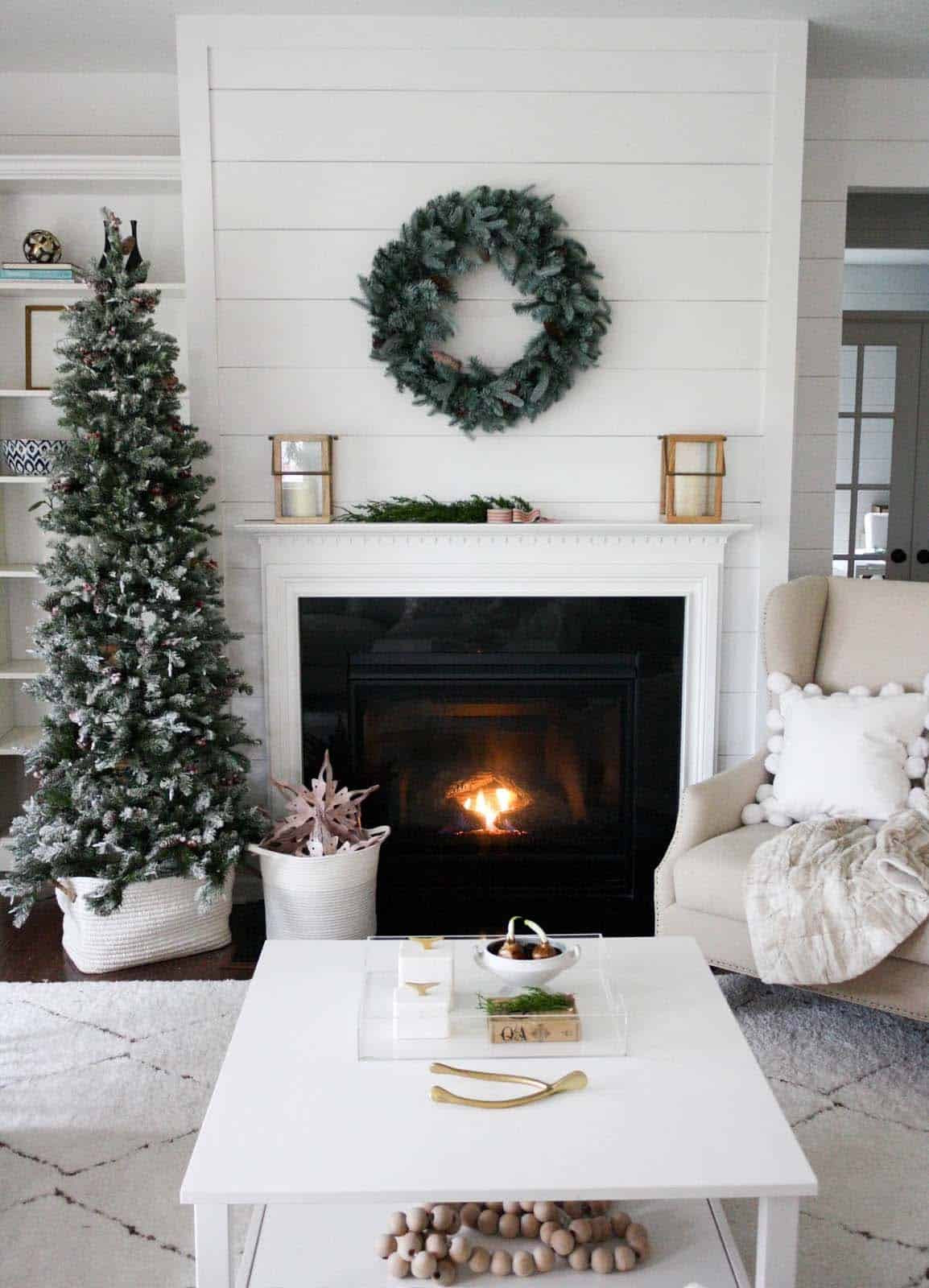 Living Room Decorated For Christmas
 30 Fabulous Christmas decorated living rooms to inspire