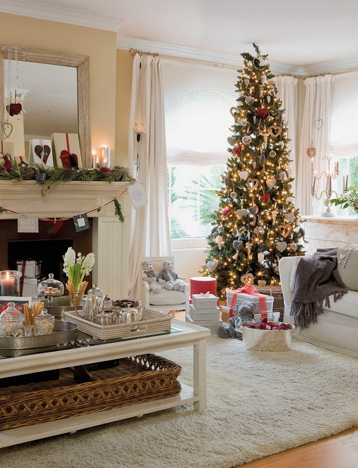 Living Room Decorated For Christmas
 55 Dreamy Christmas Living Room Décor Ideas