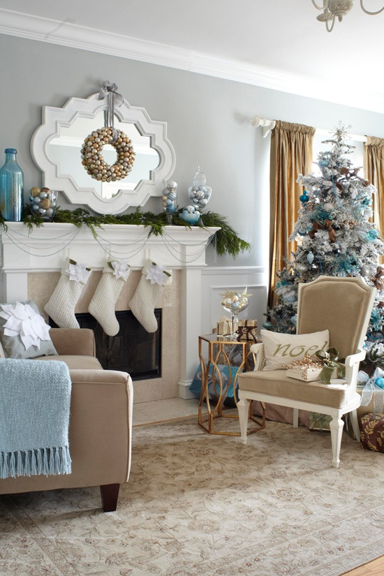 Living Room Decorated For Christmas
 55 Dreamy Christmas Living Room Décor Ideas DigsDigs