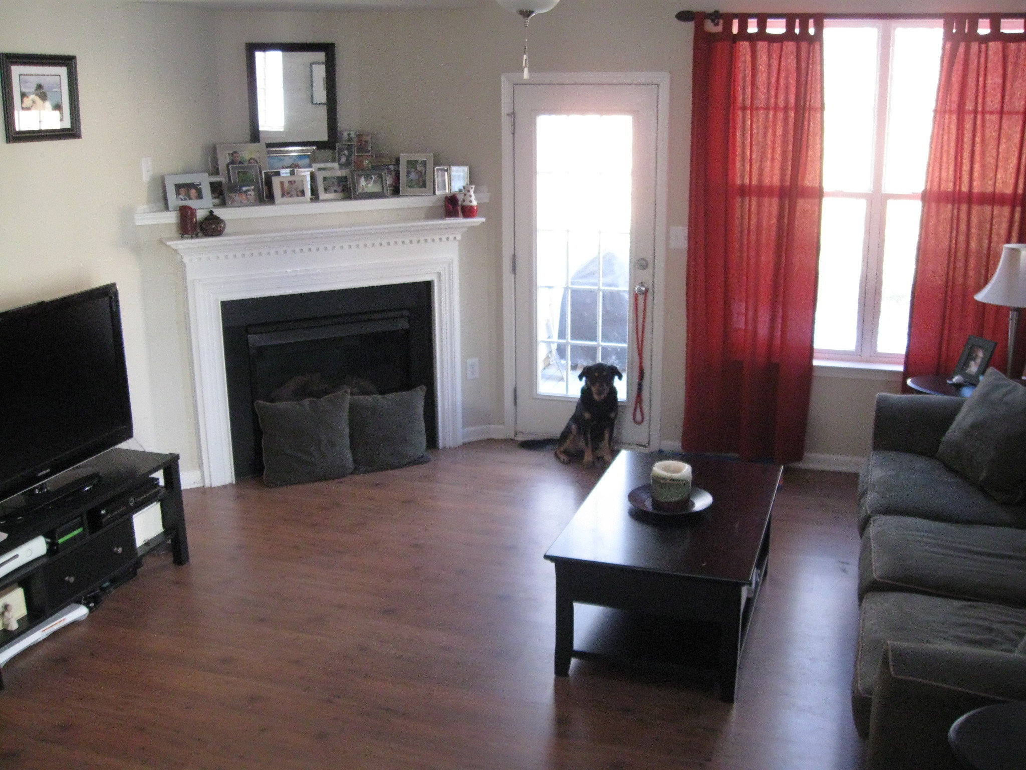 Living Room Red Curtains
 Red And Brown Living Room Curtains