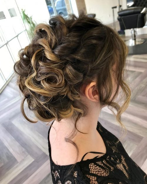 Loose Curl Prom Hairstyles
 20 Easy Prom Hairstyles for 2020 You Have to See