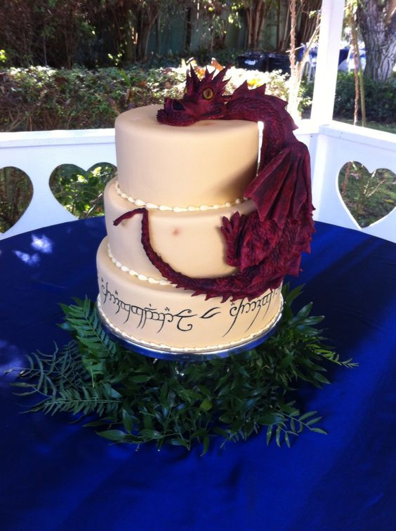 Lord Of The Rings Wedding Cake
 27 Lord of the rings inspired cakes will blow your mind