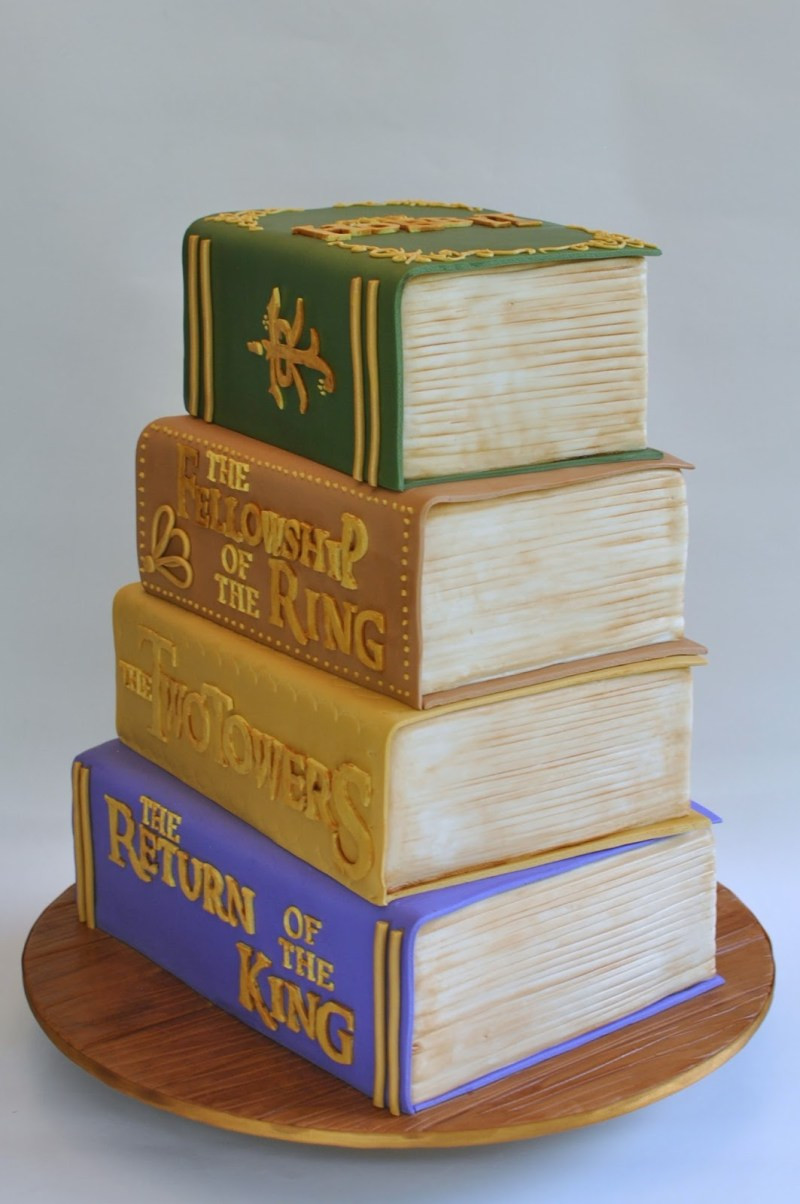 Lord Of The Rings Wedding Cake
 e cake to rule them all a Lord of the Rings wedding