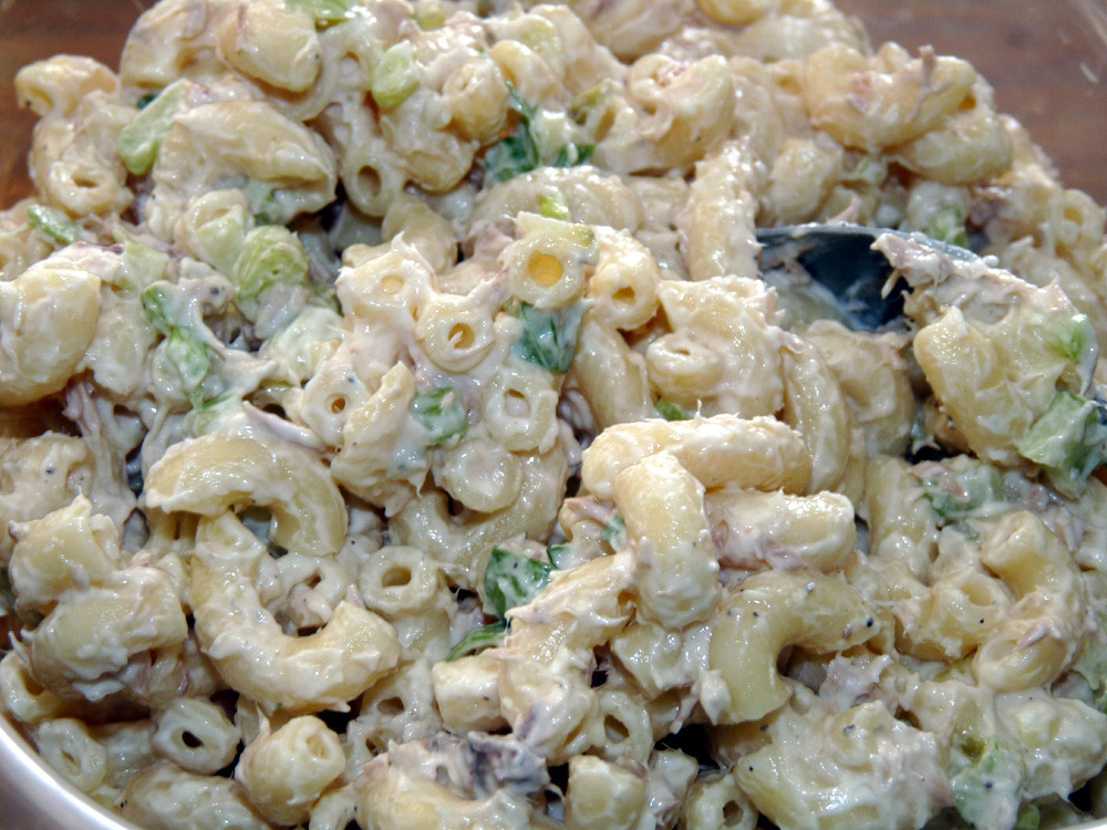 Macaroni Salad With Tuna
 Tuna Macaroni Salad