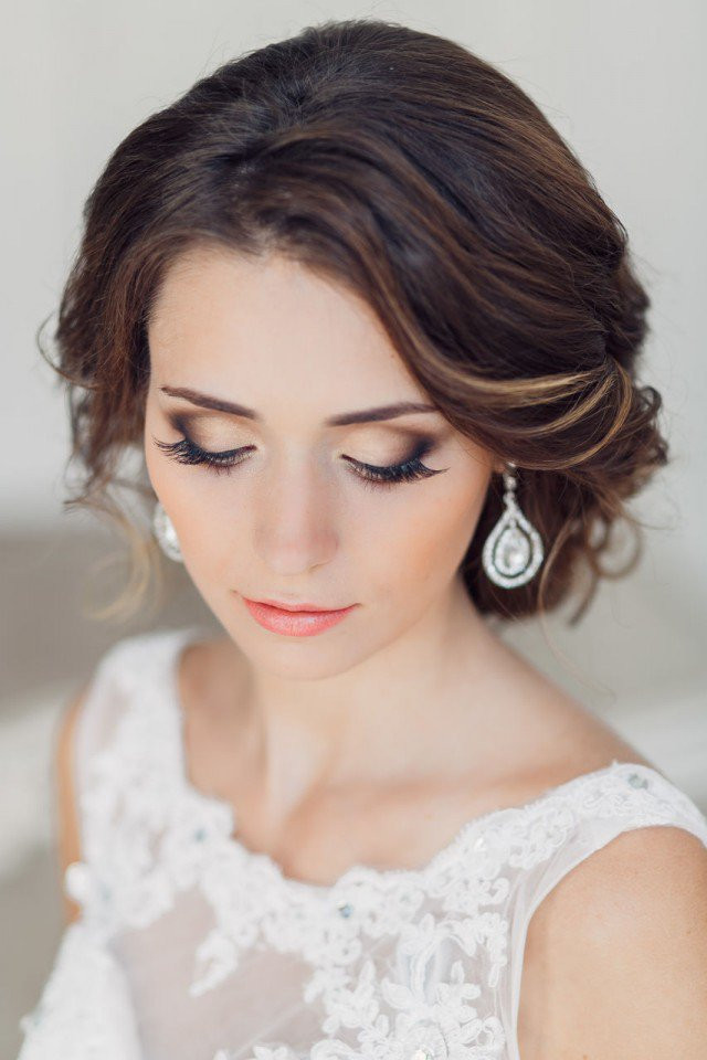 Makeup And Hairstyle For Wedding
 20 Gorgeous Bridal Hairstyle and Makeup Ideas for Women