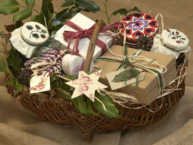 Making Gift Baskets Ideas
 DIY Easy Homemade Christmas Gift Ideas