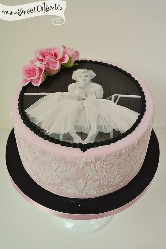 Marilyn Monroe Birthday Cake
 Awesome Marilyn Monroe birthday cake