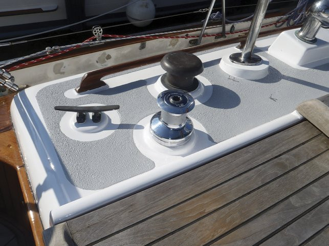 Marine Deck Paint
 The Best Boat Deck Paint 2019 [Non Skid Additive]