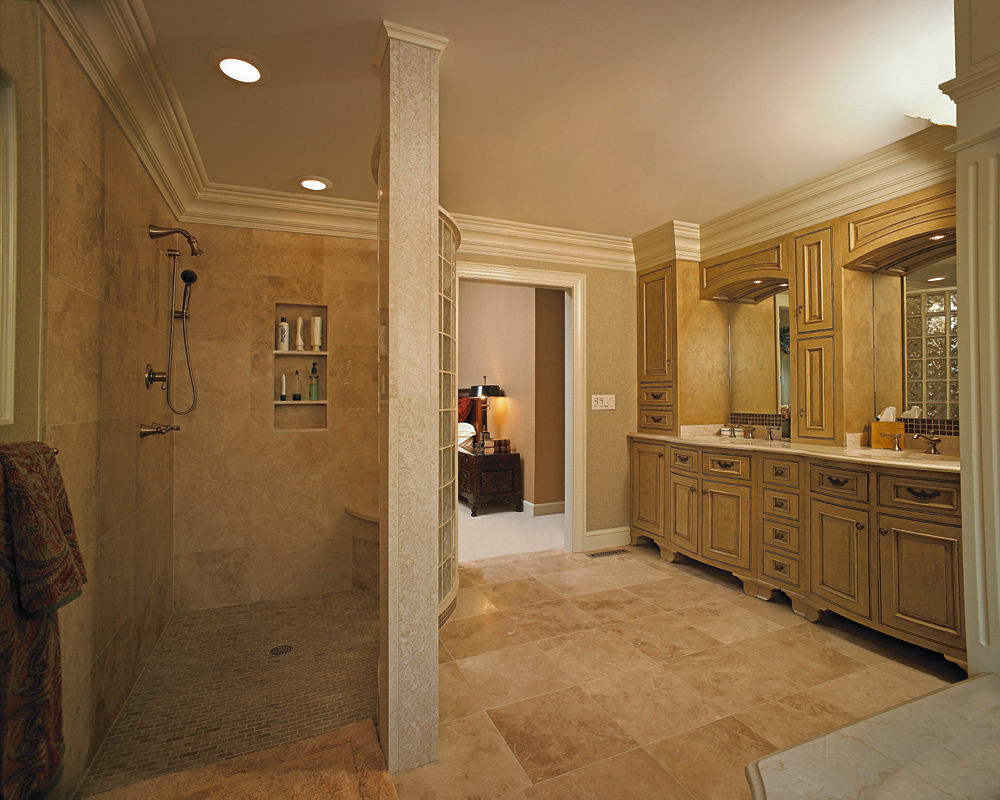 Master Bathroom Layout Ideas
 Elegant Shower Ideas for Master Bathroom – HomesFeed