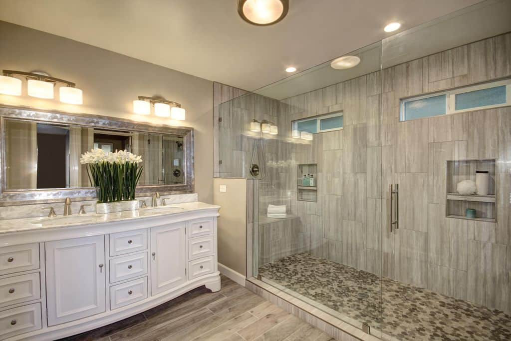 Master Bathroom Size
 65 Medium Sized Master Bathroom Ideas s