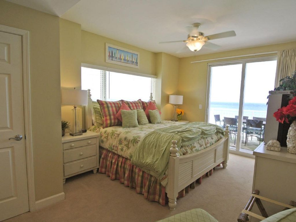 Master Bedroom Square Footage
 WINDSONG 1500 sq ft master bedrooms on Gulf bunks and