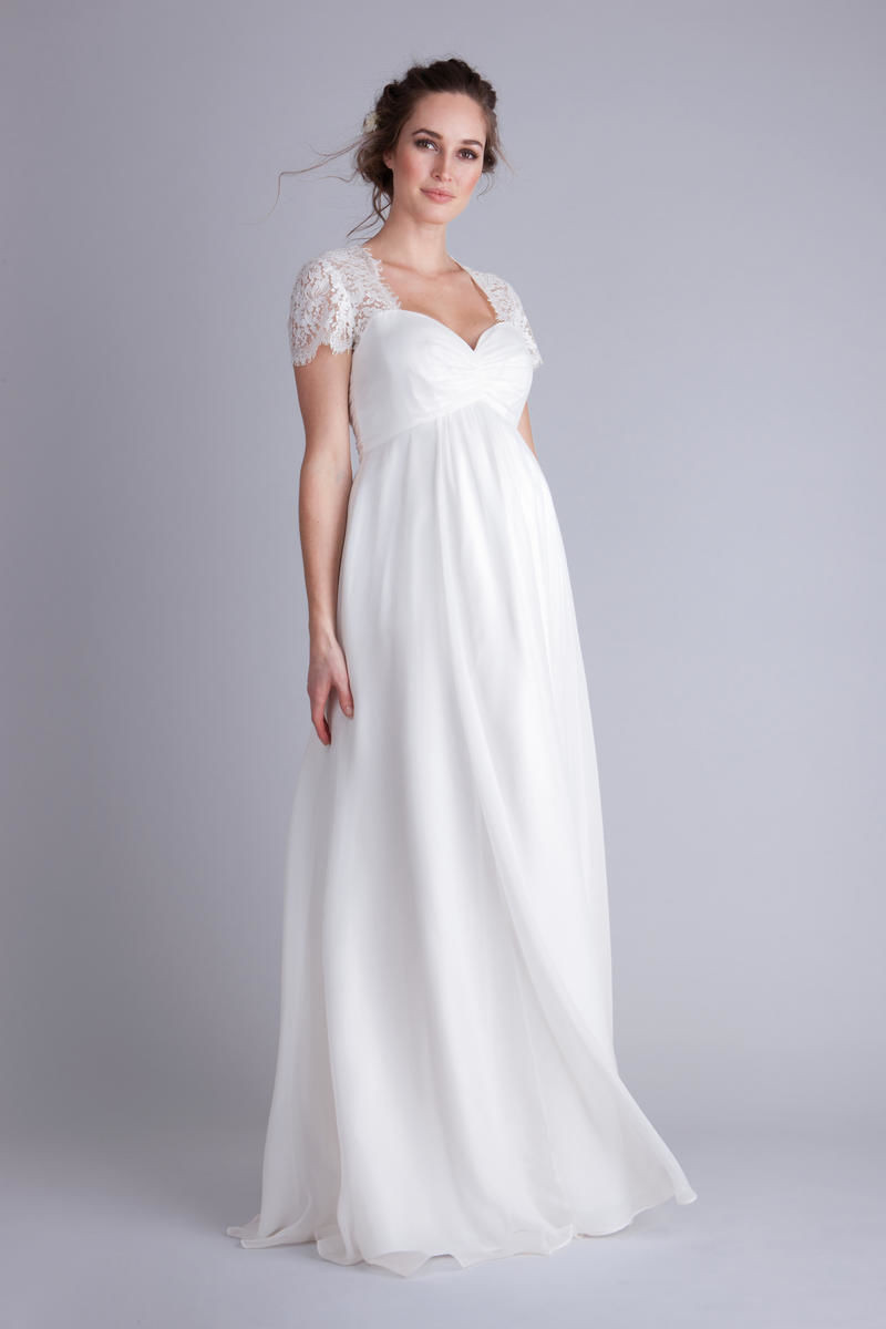 Maternity Wedding Dresses
 8 Gorgeous Maternity Wedding Gowns