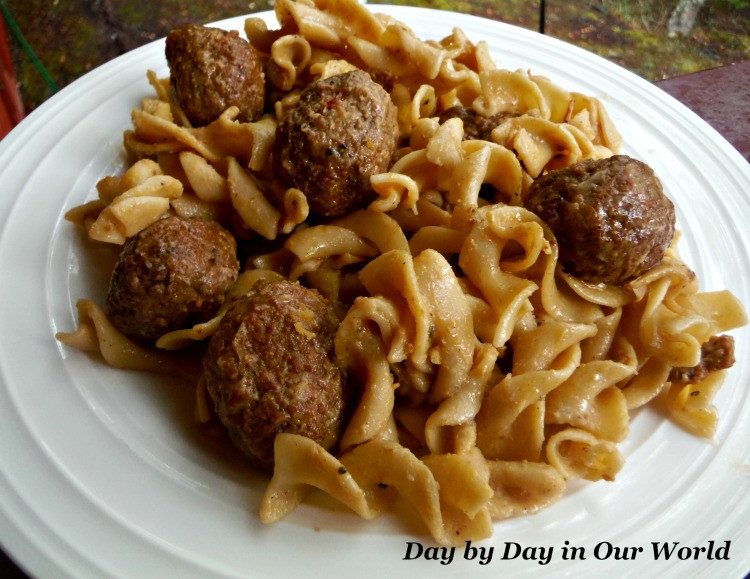 Meatballs With Egg Noodles
 Super Simple Crock Pot Swedish Meatballs