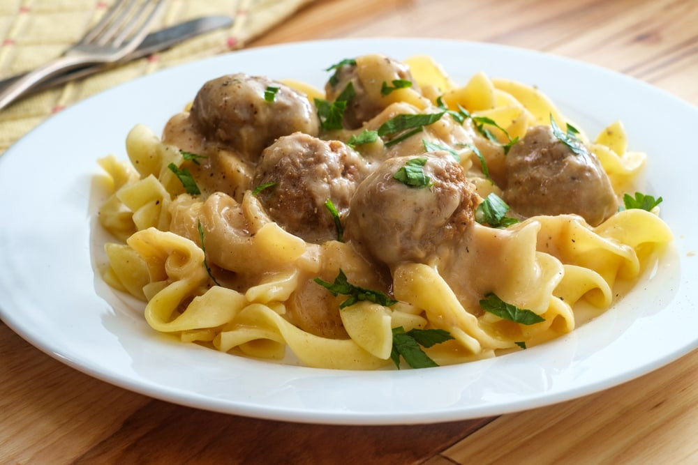 Meatballs With Egg Noodles
 What to Serve with Meatballs 13 Tasty Side Dishes