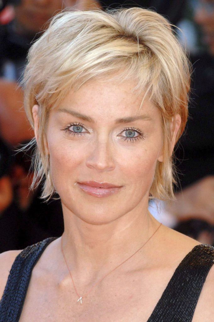 Medium Hairstyles For Older Women
 30 Classy and Simple Short Hairstyles for Older Women